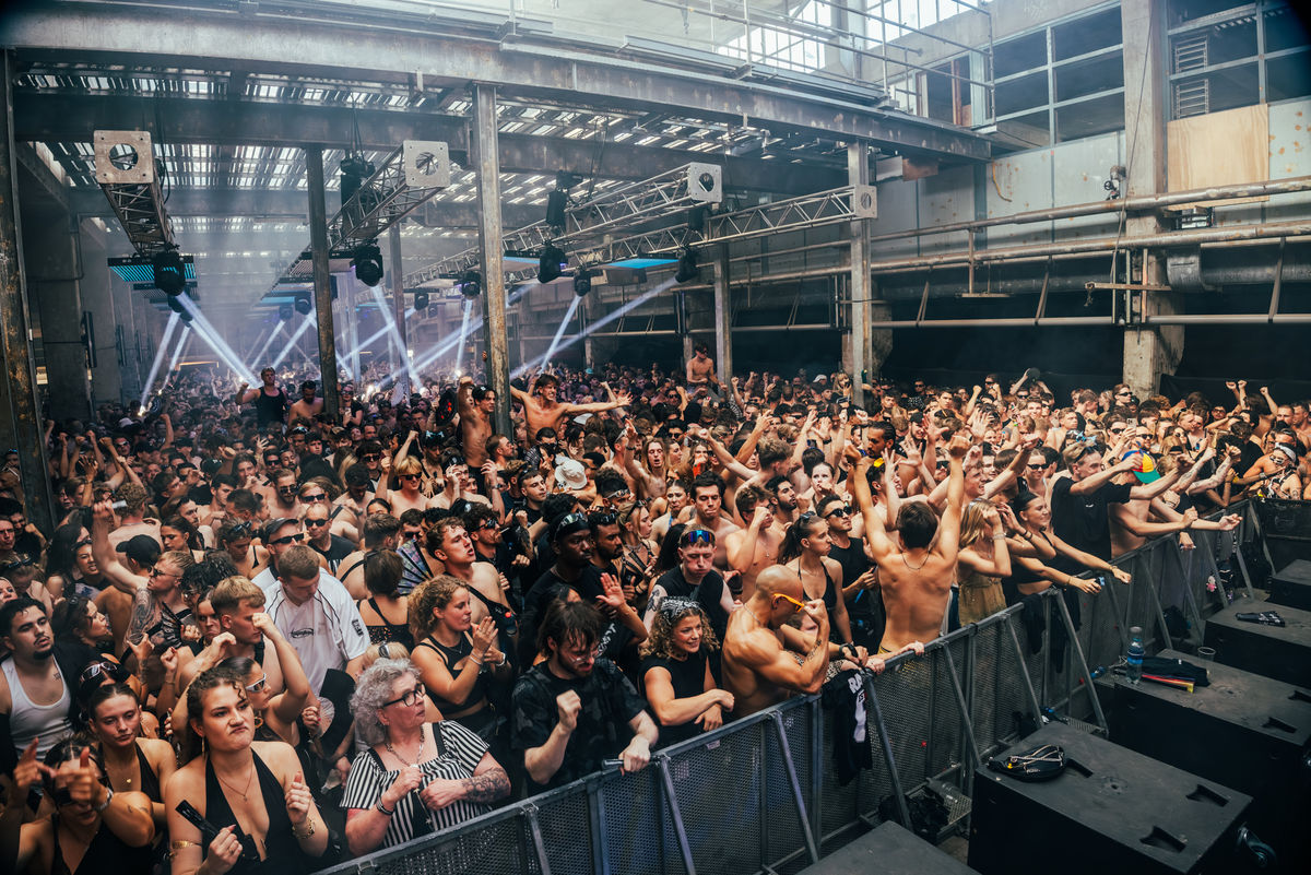 Loading... just a sec